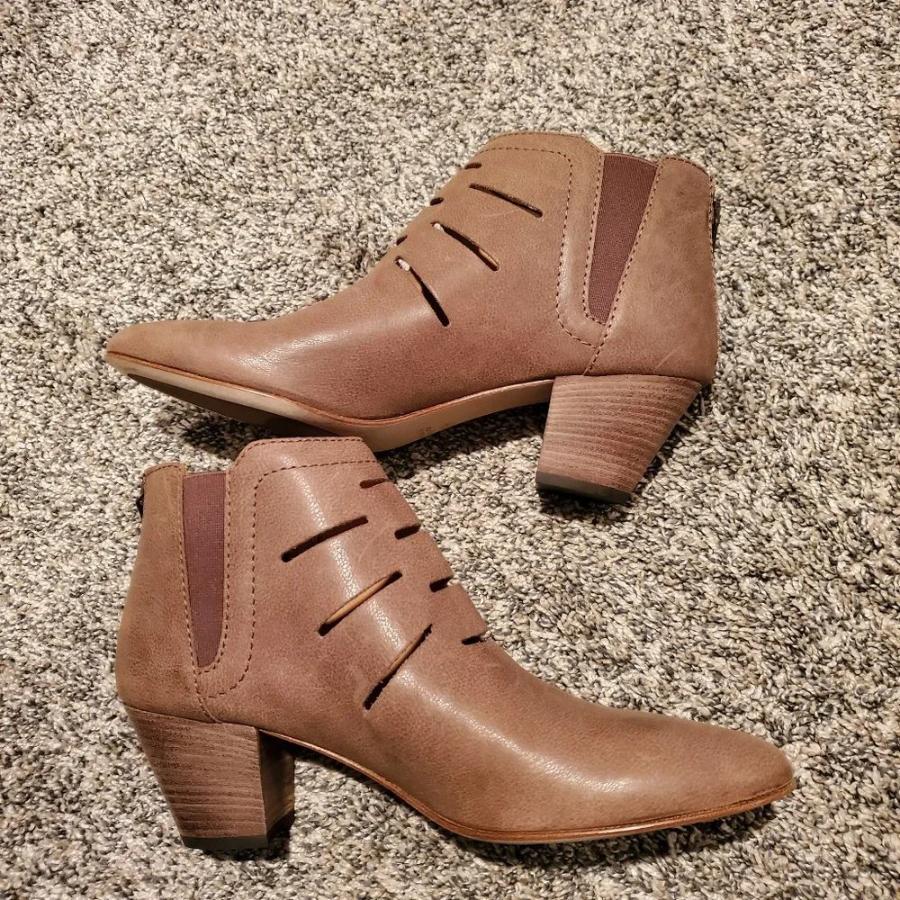 Aquatalia Tan Ankle Boots Size 9-1/2 - Picture 6 of 8